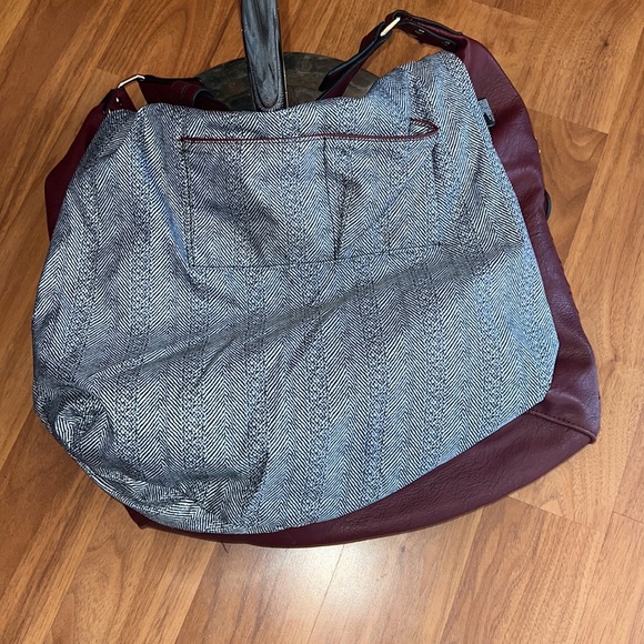 MADISON WEST LARGE SHOULDER BAG!🩶 - Picture 5 of 7